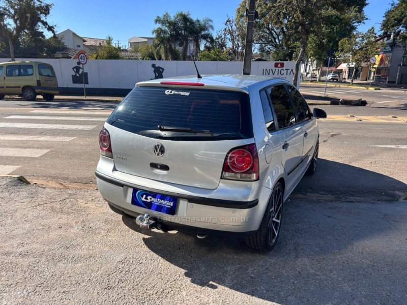 POLO 1.6 MI 8V FLEX 4P MANUAL - 2010 - VENâNCIO AIRES
