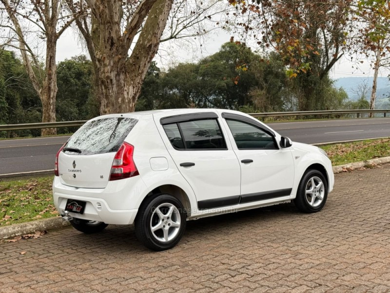 SANDERO 1.6 EXPRESSION 16V FLEX 4P MANUAL - 2013 - DOIS IRMãOS