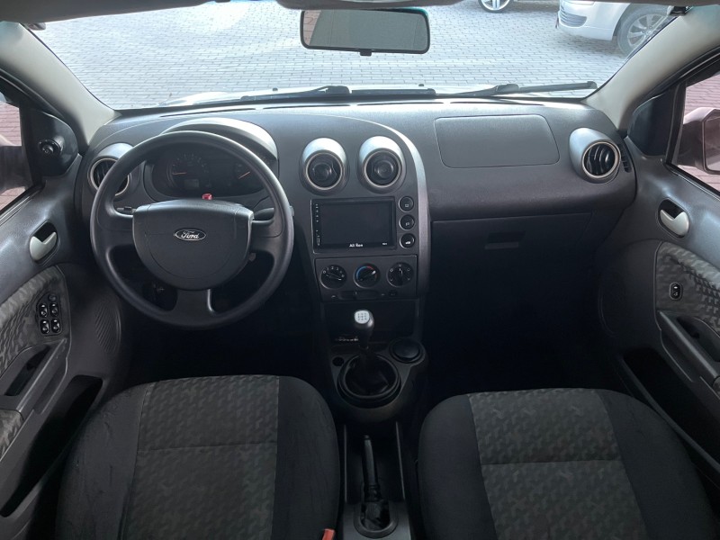FIESTA 1.0 MPI SUPERCHARGER 8V GASOLINA 4P MANUAL - 2004 - CAXIAS DO SUL