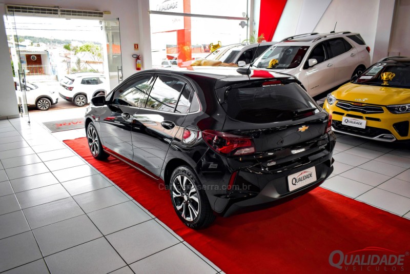 ONIX 1.0 PREMIER II 12V TURBO FLEX 4P AUTOMÁTICO - 2023 - SANTA CRUZ DO SUL