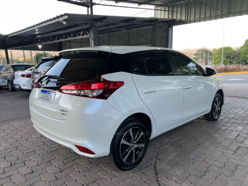 YARIS 1.5 XLS CONNECT 16V FLEX 4P AUTOMÁTICO - 2020 - BOM PRINCíPIO