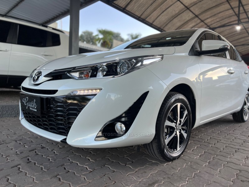 YARIS 1.5 XLS CONNECT 16V FLEX 4P AUTOMÁTICO - 2020 - BOM PRINCíPIO