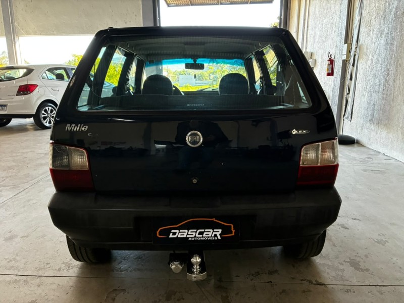 UNO 1.0 MPI MILLE FIRE 8V FLEX 4P MANUAL - 2006 - BOM PRINCíPIO