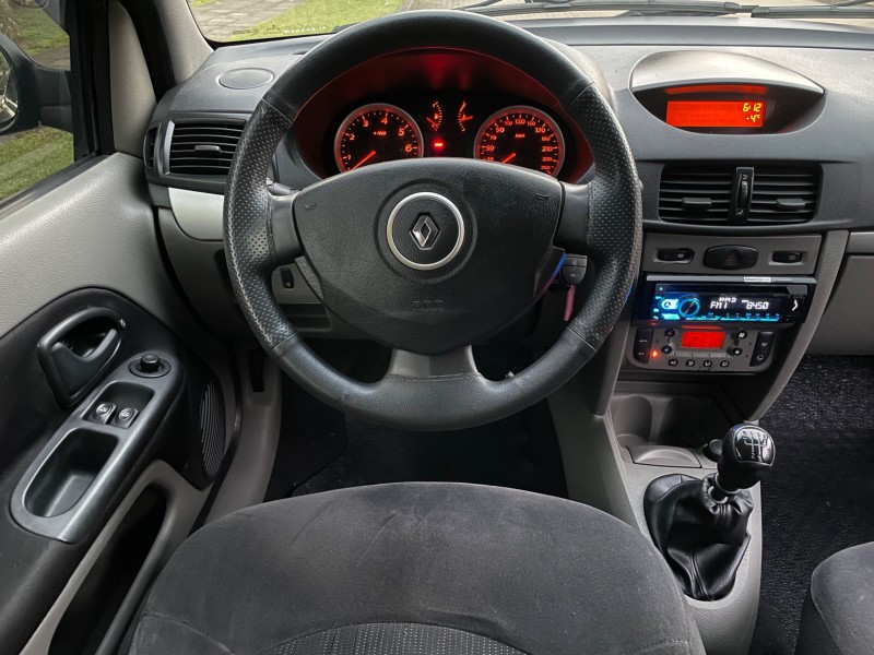 SYMBOL 1.6 PRIVILÈGE 16V FLEX 4P MANUAL - 2010 - CAXIAS DO SUL