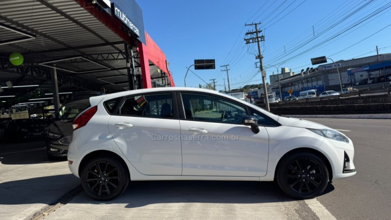 FIESTA 1.6 SE HATCH 16V FLEX 4P MANUAL - 2018 - CAXIAS DO SUL