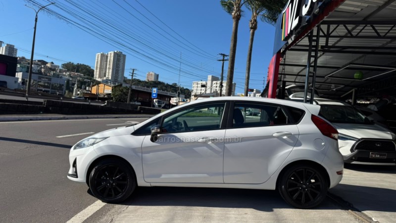 FIESTA 1.6 SE HATCH 16V FLEX 4P MANUAL - 2018 - CAXIAS DO SUL