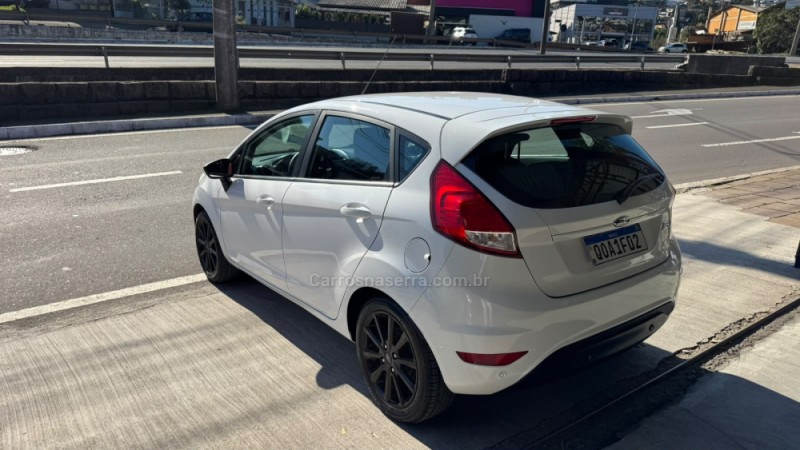 FIESTA 1.6 SE HATCH 16V FLEX 4P MANUAL - 2018 - CAXIAS DO SUL