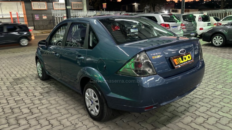 FIESTA 1.6 MPI CLASS SEDAN 8V FLEX 4P MANUAL - 2012 - CAXIAS DO SUL