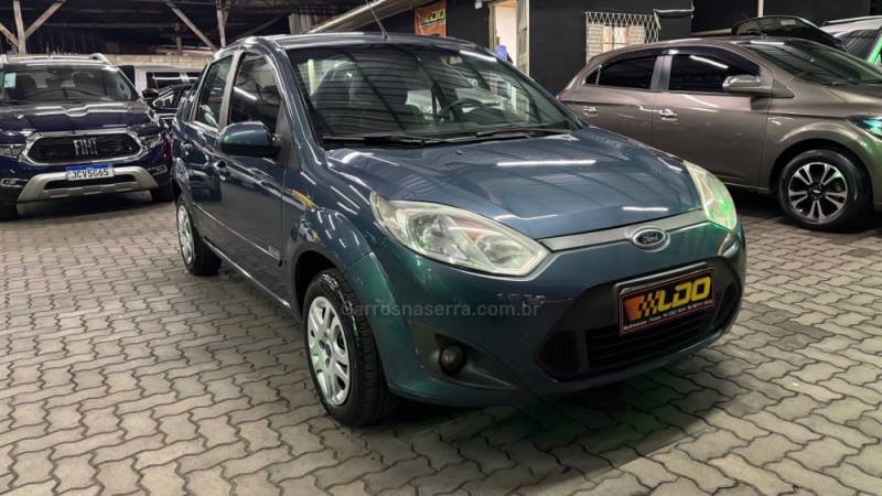fiesta 1.6 mpi class sedan 8v flex 4p manual 2012 caxias do sul