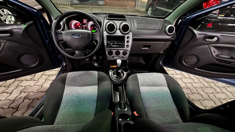 FIESTA 1.6 MPI CLASS SEDAN 8V FLEX 4P MANUAL - 2012 - CAXIAS DO SUL