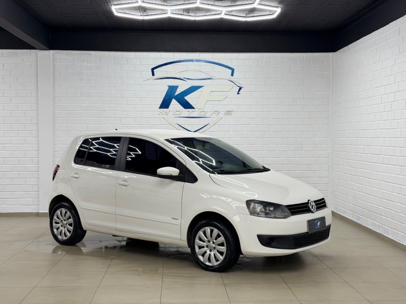 FOX 1.0 MI 8V FLEX 4P MANUAL - 2014 - NOVO HAMBURGO