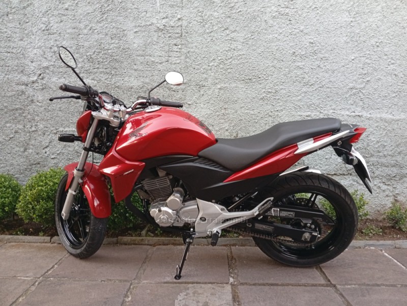 CB 300R 