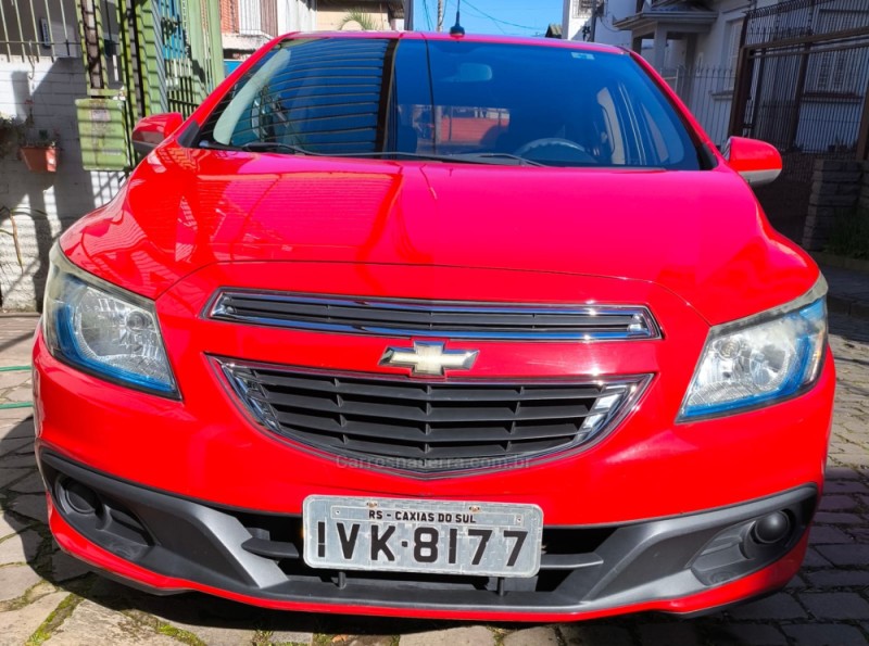 ONIX 1.4 MPFI LT 8V FLEX 4P MANUAL - 2014 - CAXIAS DO SUL