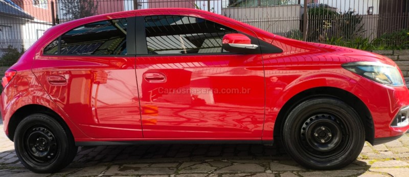 ONIX 1.4 MPFI LT 8V FLEX 4P MANUAL - 2014 - CAXIAS DO SUL