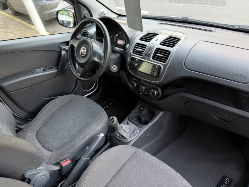 PALIO 1.0 MPI ATTRACTIVE ITÁLIA 8V FLEX 4P MANUAL - 2017 - BENTO GONçALVES