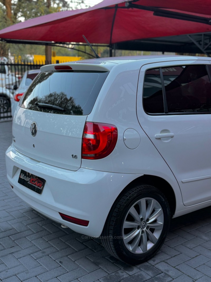 FOX 1.6 MI 8V FLEX 4P MANUAL - 2013 - ESTâNCIA VELHA