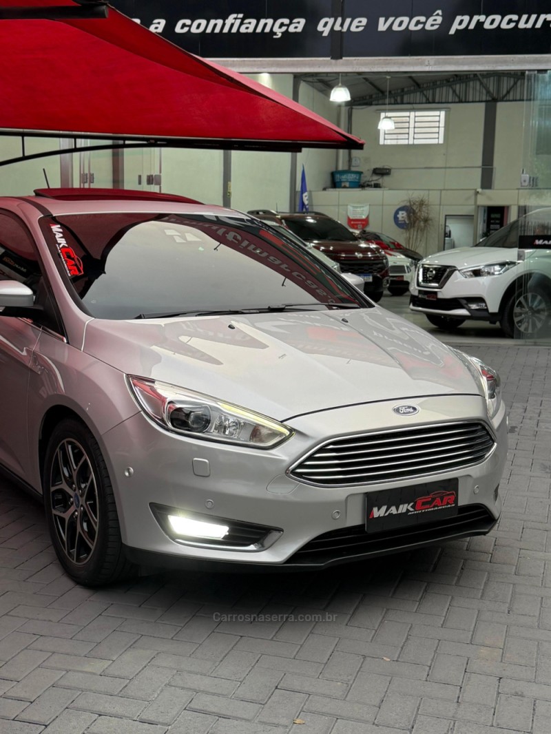 FOCUS 2.0 TITANIUM PLUS 16V FLEX 4P AUTOMÁTICO - 2018 - ESTâNCIA VELHA