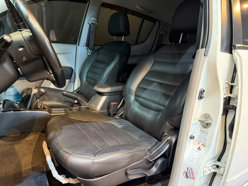 L200 TRITON 3.2 HPE 4X4 CD 16V TURBO INTERCOOLER DIESEL 4P MANUAL - 2015 - ANTôNIO PRADO