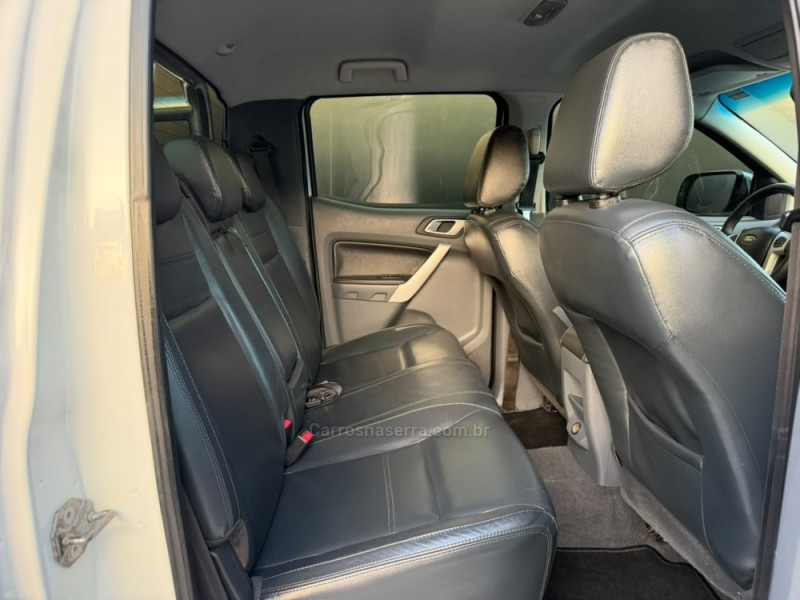 RANGER 3.2 XLT 4X4 CD 20V DIESEL 4P AUTOMÁTICO - 2015 - ESTâNCIA VELHA