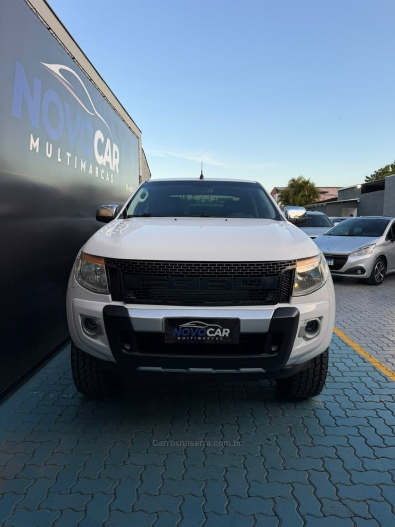RANGER 3.2 XLT 4X4 CD 20V DIESEL 4P AUTOMÁTICO - 2015 - ESTâNCIA VELHA