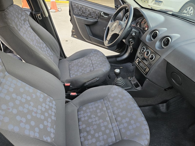 PRISMA 1.4 MPFI JOY 8V FLEX 4P MANUAL - 2010 - CAXIAS DO SUL