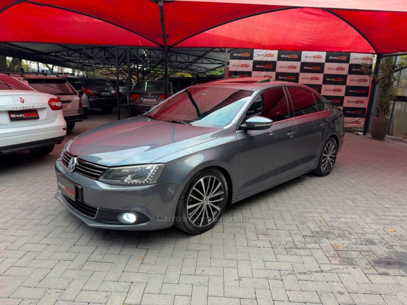 jetta 2.0 tsi highline 200cv gasolina 4p tiptronic 2013 estancia velha