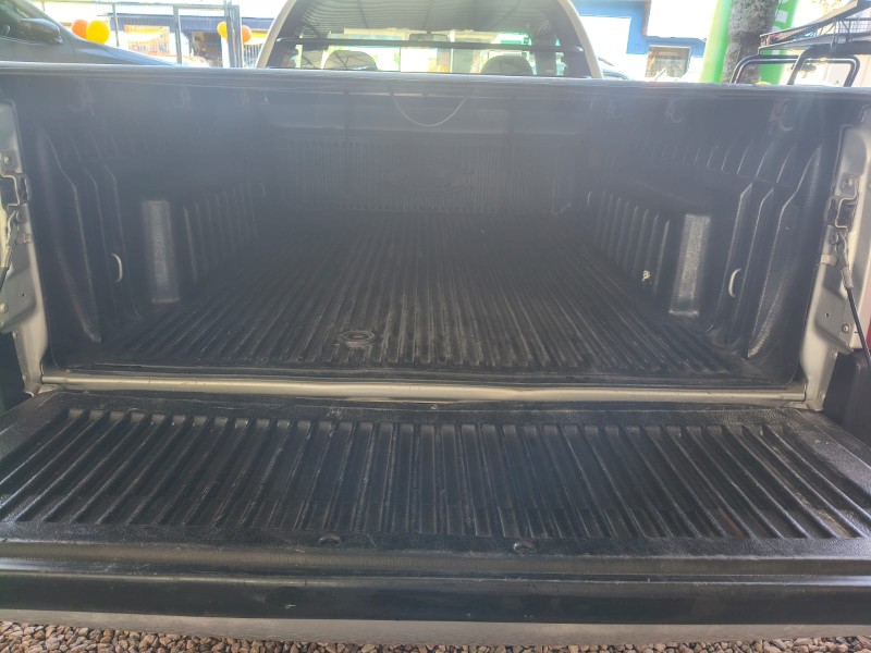 COURIER 1.6 MPI L 8V GASOLINA 2P MANUAL - 2007 - CANELA