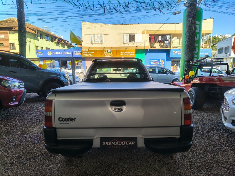 COURIER 1.6 MPI L 8V GASOLINA 2P MANUAL - 2007 - CANELA
