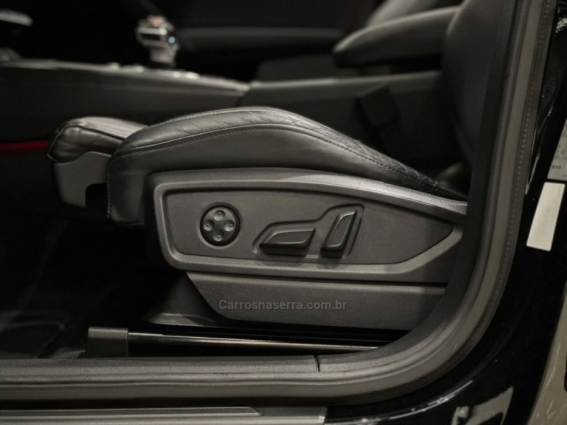 Q5 2.0 TFSI S LINE BLACK QUATTRO S TRONIC GASOLINA 4P - 2023 - CAXIAS DO SUL