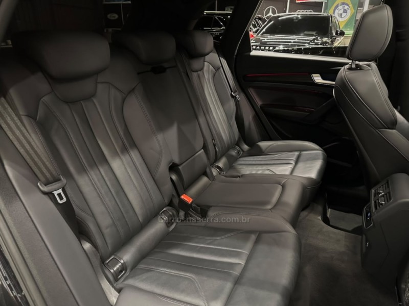 Q5 2.0 TFSI S LINE BLACK QUATTRO S TRONIC GASOLINA 4P - 2023 - CAXIAS DO SUL