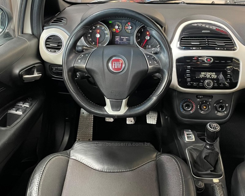 PUNTO 1.4 MPI 16V T-JET GASOLINA 4P MANUAL - 2013 - VACARIA