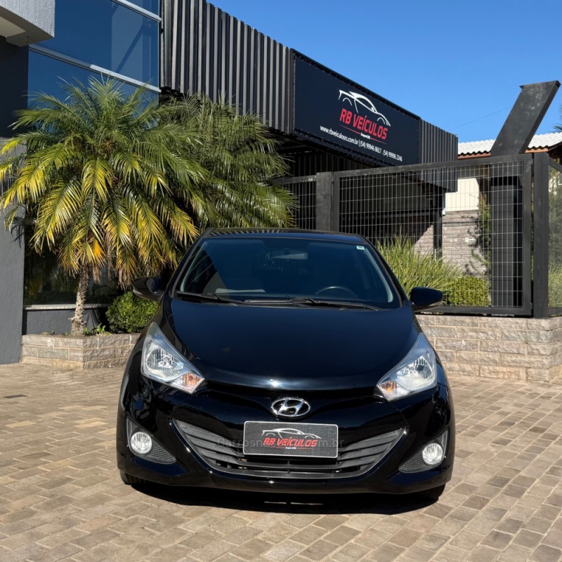 HB20 1.6 COMFORT STYLE 16V FLEX 4P MANUAL - 2015 - GUAPORé