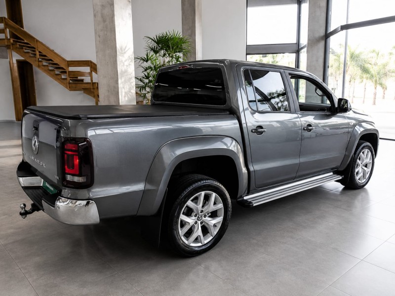 AMAROK 3.0 V6 TDI HIGHLINE CD DIESEL 4MOTION AUTOMÁTICO - 2025 - CAXIAS DO SUL