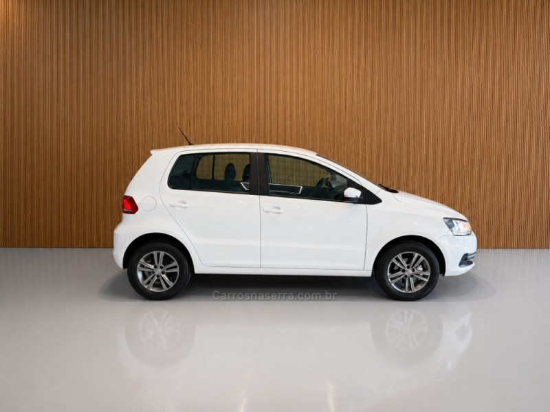 FOX 1.6 MSI TRENDLINE 8V FLEX 4P MANUAL - 2016 - BENTO GONçALVES