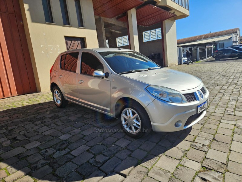 sandero 1.6 expression 16v flex 4p manual 2009 veranopolis
