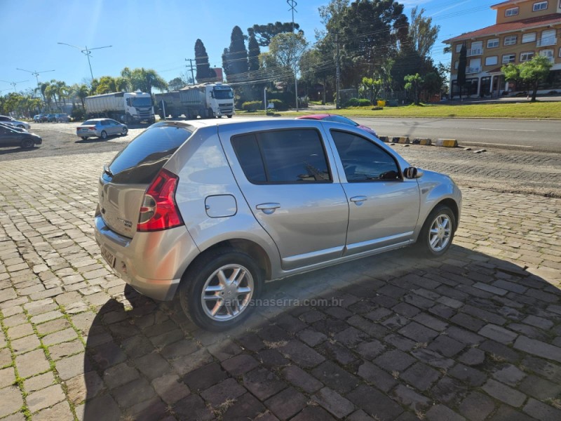 SANDERO 1.6 EXPRESSION 16V FLEX 4P MANUAL - 2009 - VERANóPOLIS