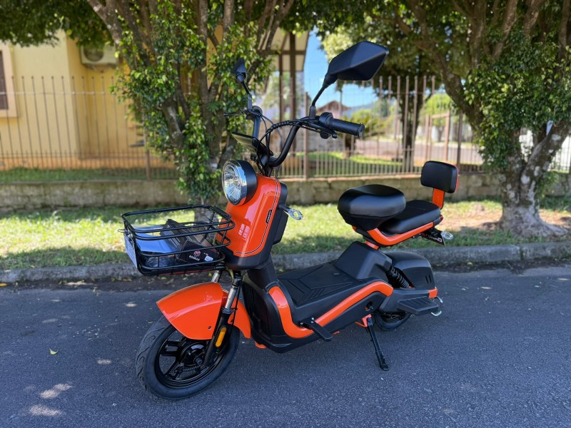 scooter eletrica  2026 feliz