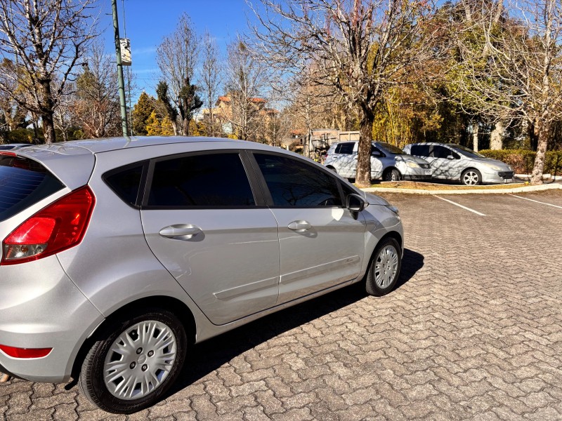 FIESTA 1.6 SE HATCH PLUS 16V FLEX 4P MANUAL - 2017 - CAXIAS DO SUL