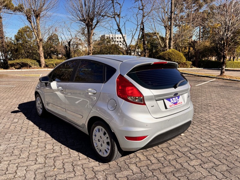 FIESTA 1.6 SE HATCH PLUS 16V FLEX 4P MANUAL - 2017 - CAXIAS DO SUL