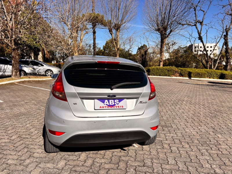 FIESTA 1.6 SE HATCH PLUS 16V FLEX 4P MANUAL - 2017 - CAXIAS DO SUL