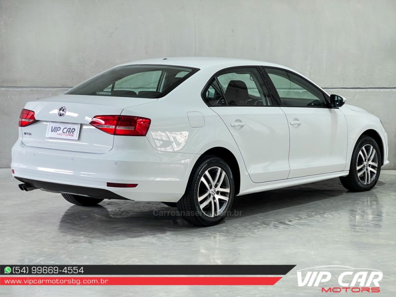 JETTA 2.0 COMFORTLINE FLEX 4P TIPTRONIC - 2015 - FARROUPILHA