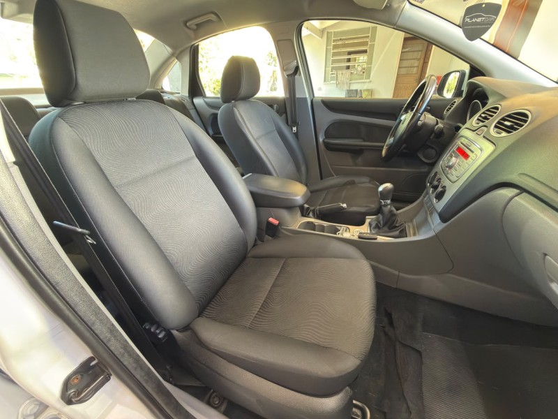FOCUS 2.0 GLX SEDAN 16V FLEX 4P MANUAL - 2013 - FARROUPILHA