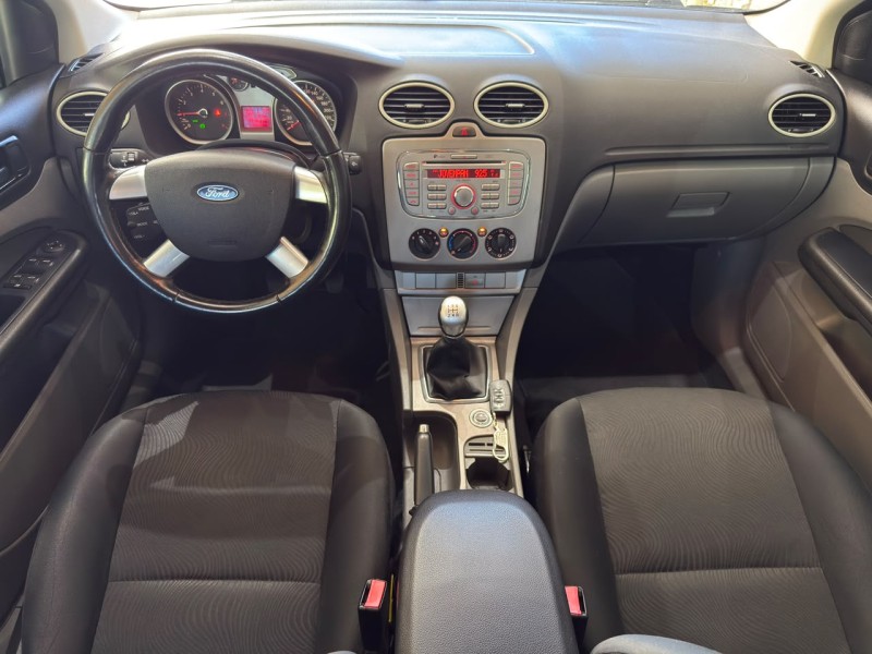 FOCUS 2.0 GLX SEDAN 16V FLEX 4P MANUAL - 2013 - FARROUPILHA
