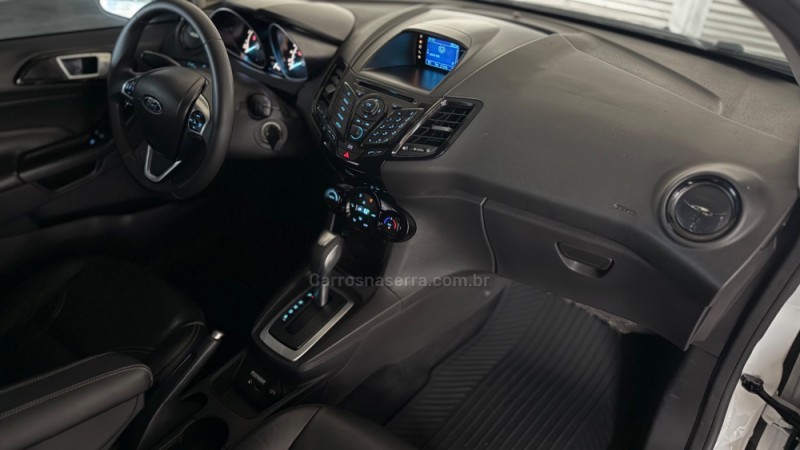 FIESTA 1.6 TITANIUM HATCH 16V FLEX 4P AUTOMÁTICO - 2015 - CAXIAS DO SUL