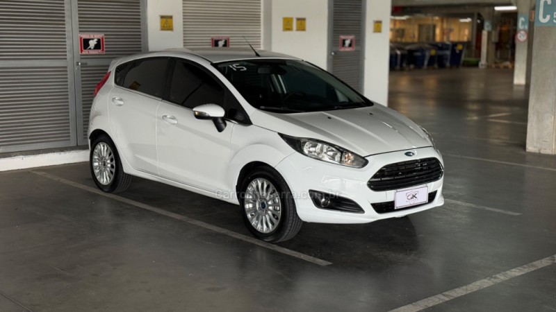 FIESTA 1.6 TITANIUM HATCH 16V FLEX 4P AUTOMÁTICO - 2015 - CAXIAS DO SUL