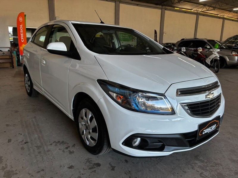 ONIX 1.0 MPFI LT 8V FLEX 4P MANUAL - 2013 - BOM PRINCíPIO