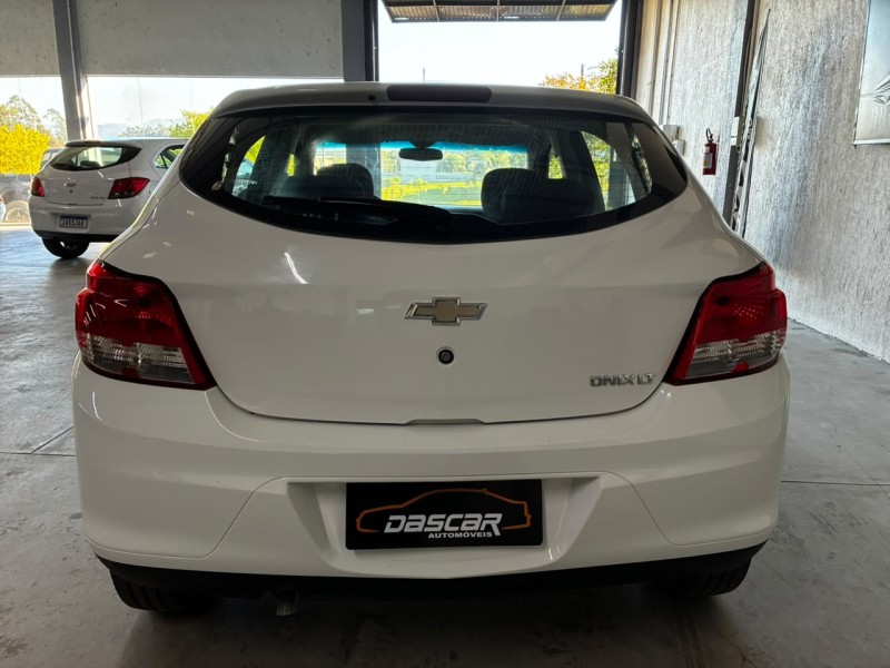 ONIX 1.0 MPFI LT 8V FLEX 4P MANUAL - 2013 - BOM PRINCíPIO
