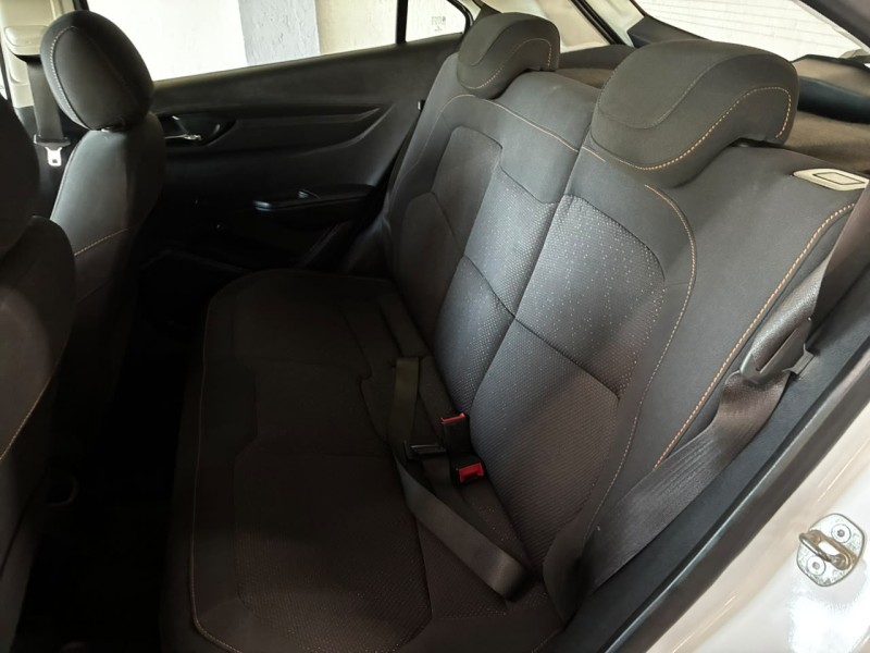 ONIX 1.0 MPFI LT 8V FLEX 4P MANUAL - 2013 - BOM PRINCíPIO