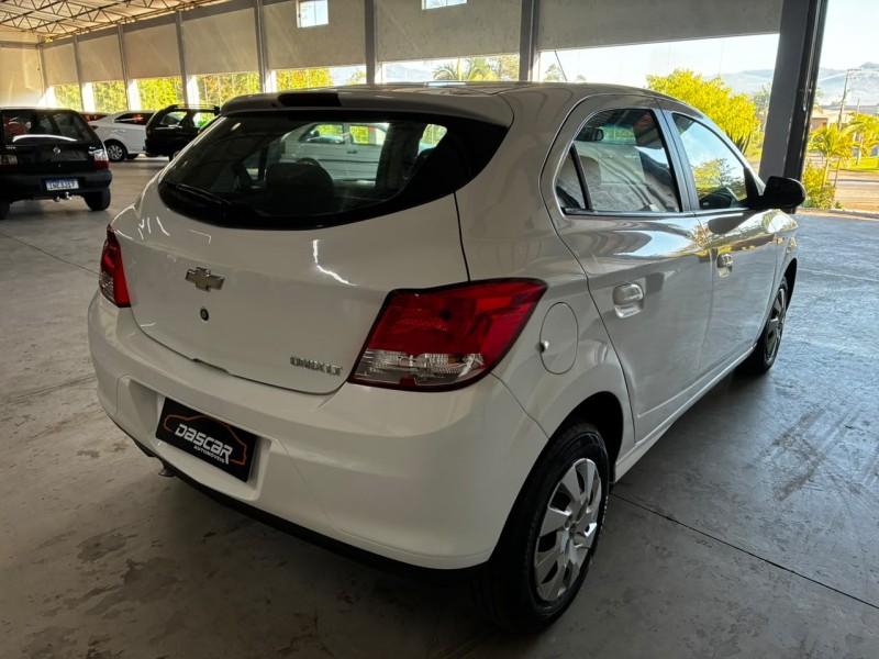 ONIX 1.0 MPFI LT 8V FLEX 4P MANUAL - 2013 - BOM PRINCíPIO