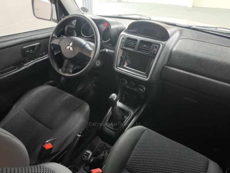 PAJERO TR4 2.0 4X4 16V 140CV FLEX 4P MANUAL - 2012 - CAXIAS DO SUL